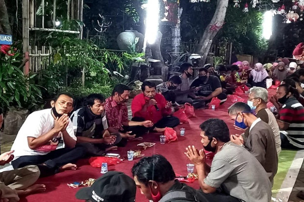 Spirit Lahirkan Pengganti Risma, PDIP: Tak Terbeli Sembako dan Sarung