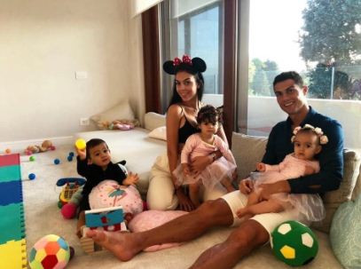 Beginilah Cara Ronaldo Jaga Keharmonisan Keluarga saat Isolasi Mandiri