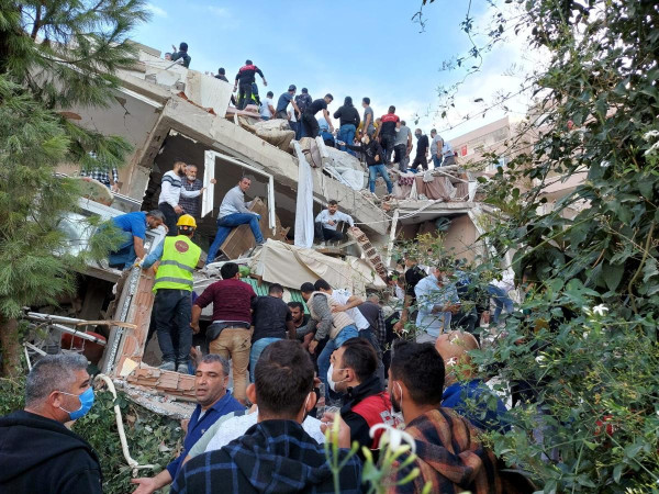 Ini Foto-foto Kerusakan Parah Akibat Gempa di Turki dan Yunani