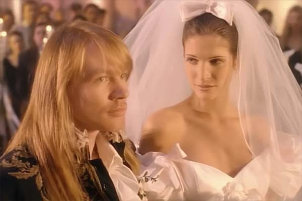 6 Fakta Menarik Seputar Lagu November Rain Milik Guns N Roses