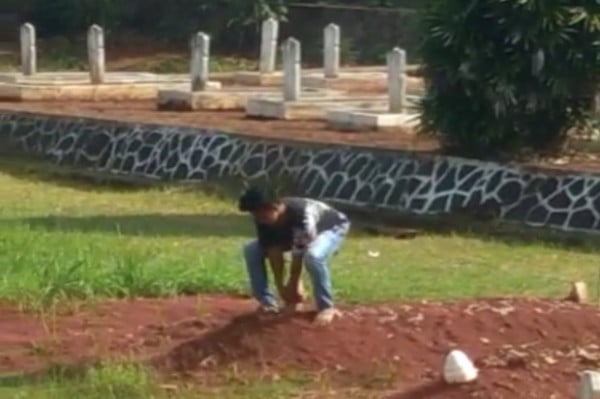 LVRI Lampung Utara Minta Aparat Tangkap Remaja yang Menginjak- Injak Makam Pahlawan