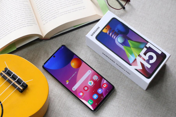 Adu Hebat realme 7 vs Samsung Galaxy M51, Siapa Raja Midrange?