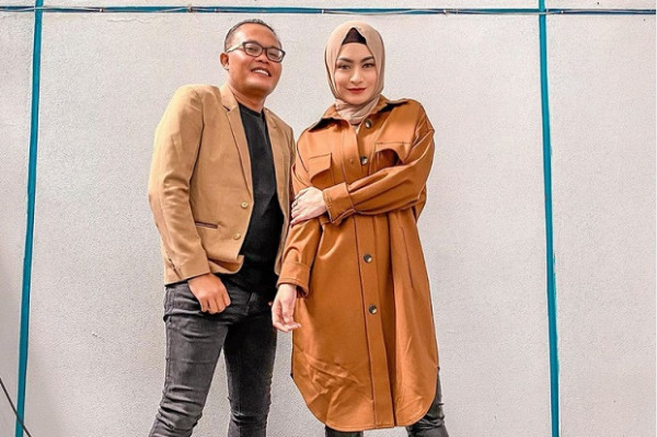 Yuk, Intip Gaya Hijab Nathalie Holscher