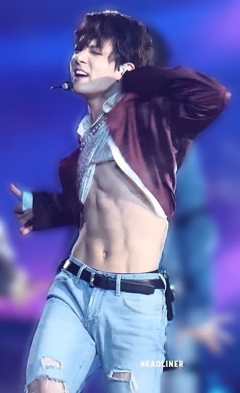 Foto Jungkook Telanjang Dada Jadi Penyemangat Kerja Staf Ellen DeGeneres di Kantor
