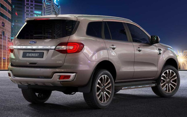 Bersolek, Ford Everest Ikut Tantang Fortuner dan Pajero Sport