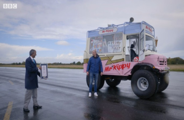Ini Dia Mobil Jualan Es Krim Paling Kencang di Dunia