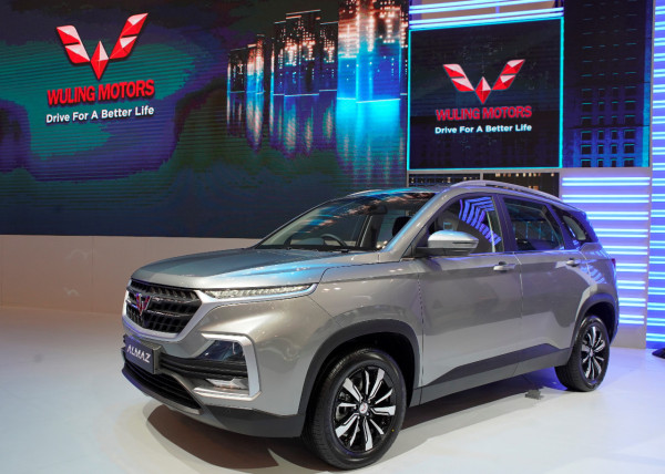 Smart Technology SUV dan Fitur Canggih Identitas Wuling Almaz