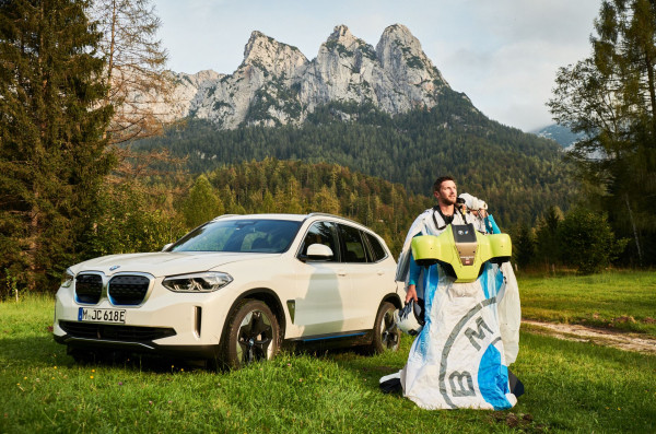 BMW Buat Baju Terbang Listrik agar Lebih Lama, Lebih Jauh dan Lebih Tinggi