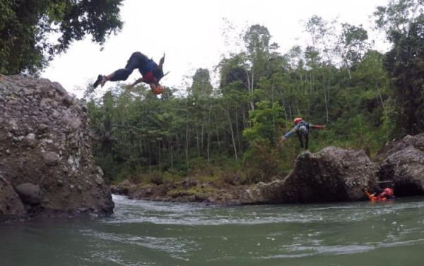 Wisata Tantangan Yang Menggugah Adrenalin di Tenggara Pasundan