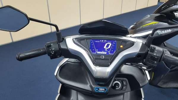 Bongkar Habis Fitur, Desain dan Mesin Yamaha All New Aerox 155 Connected