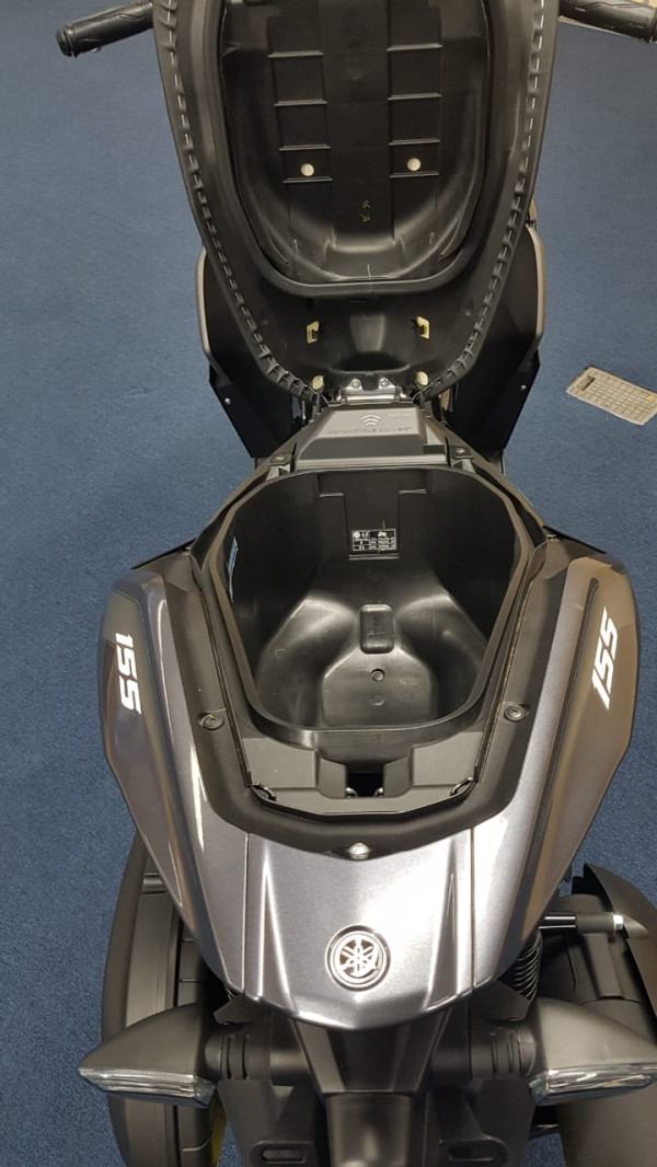 Bongkar Habis Fitur, Desain dan Mesin Yamaha All New Aerox 155 Connected