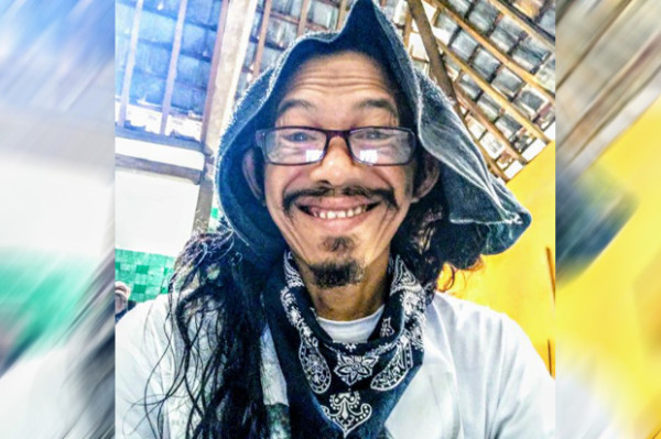 Pariatmojo, Penyandang Netra yang Berbagi Kebahagiaan Lewat Lukisan