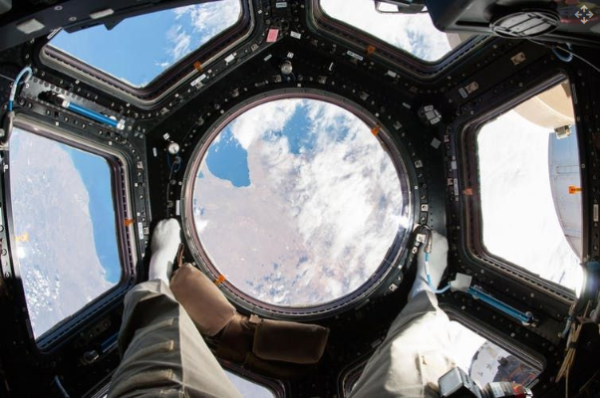 20 Tahun Beroperasi, ISS Itu Kotor dan Astronotnya Pernah Rebutan Toilet