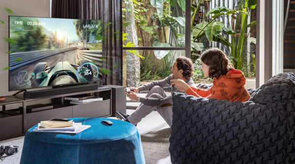 Main Game ala Sultan: Monitor Samsung Odyssey G9 untuk PC, TV QLED 8K Samsung untuk PlayStation 5