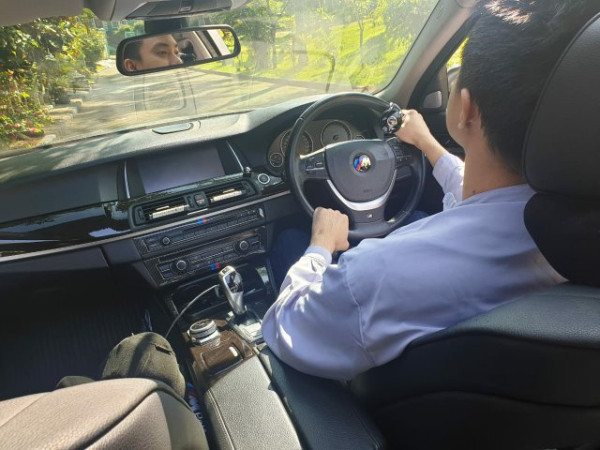 Modifikasi Mewah Interior BMW F10 530i, Beli Sparepartnya di Aliexpress!