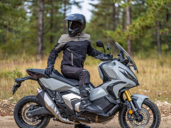 Honda X-ADV Generasi Kedua Diluncurkan, Fungsionalitas Bertambah, Tenaga Makin Liar