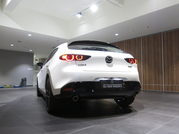 Satu Abad, Mazda Kasih Kado 20 Mobil Edisi Terbatas untuk Indonesia