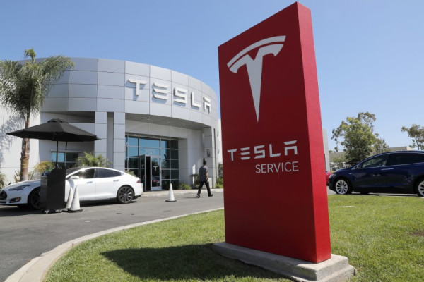 Apa Keunggulan Model 3, Tesla Termurah (Rp1,5 Miliar) yang Bisa Dibeli Online?