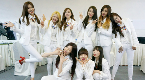 Kenapa Grup K-Pop Sampai Punya Belasan Member?