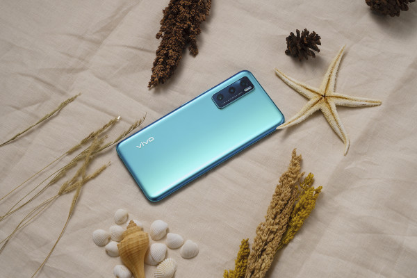 Vivo V20 SE 8/128 Disegarkan dengan Warna Baru Aquamarine Green, Pre-order Sampai 16 November