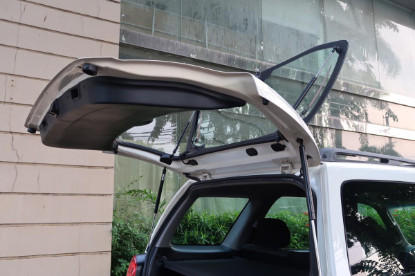 Mazda Tribute, Miata Versi SUV yang Bisa Diservis di Bengkel Ford