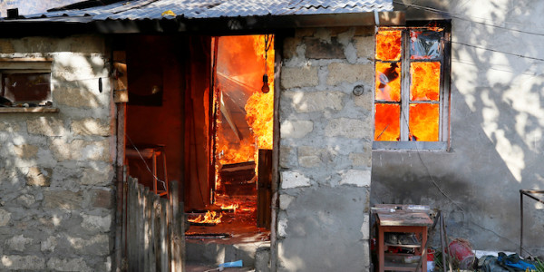 Bumi Hangus! Armenia Bakar Rumah sebelum Serahkan Desa ke Azerbaijan