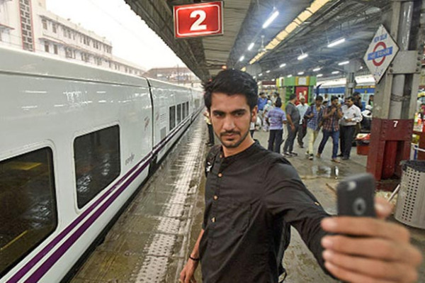 Tren Selfie Maut: Narsis Berujung Nyawa Melayang
