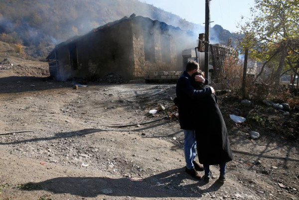 Bumi Hangus! Armenia Bakar Rumah sebelum Serahkan Desa ke Azerbaijan