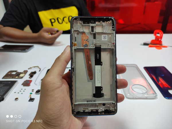 Teardown Poco X3 NFC, Ternyata Begini Jeroan Ponsel Rp3 Jutaan Paling Buas!