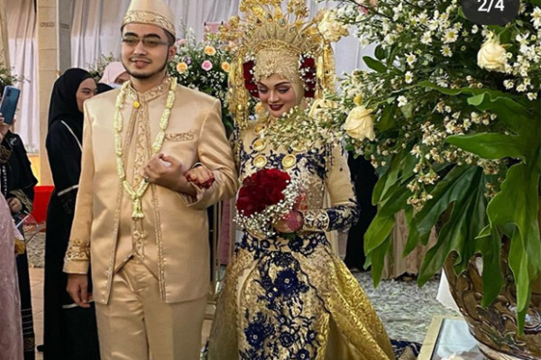Titiek Soeharto Pajang Foto Momen Bahagia Putri Habib Rizieq