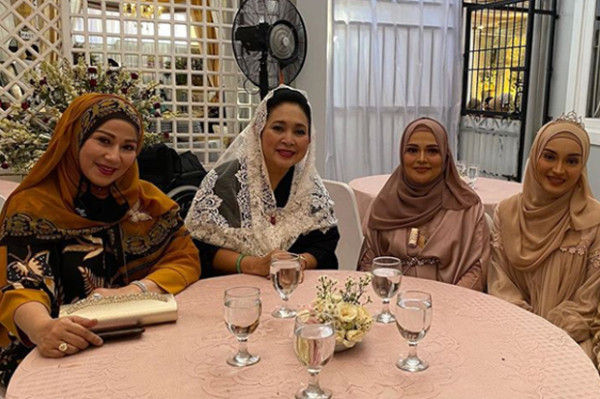 Titiek Soeharto Pajang Foto Momen Bahagia Putri Habib Rizieq