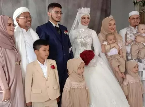 Mewahnya Gaun Pernikahan Najwa Shihab, Desainer Bridal Kasih Bocoran Harganya