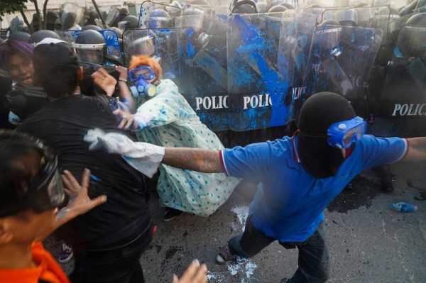 Bentrok Terparah Pecah di Thailand, Lebih dari 41 Demonstran Terluka