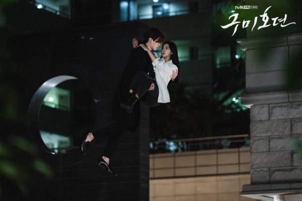 Adegan Terbaik Lee Dong-wook dalam 'Tale Of The Nine Tailed', Bikin Tercengang!