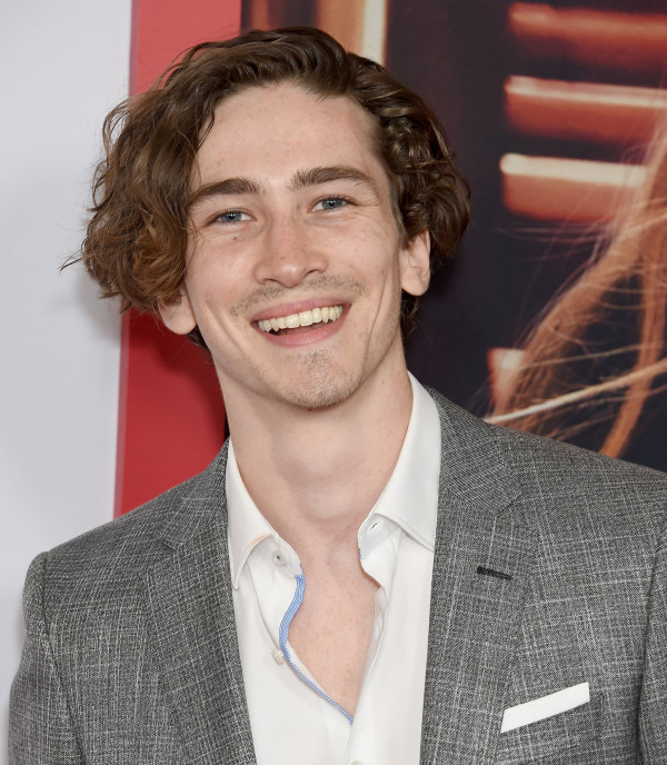 Serial 'You' Season 3 Tambah 12 Pemain Baru, Ini Deskripsi Tiap Karakternya