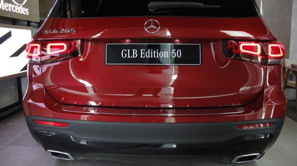 Mercedes-Benz GLB Edition 50 Punya Warna Merah dan Putih, Melambangkan Indonesia!
