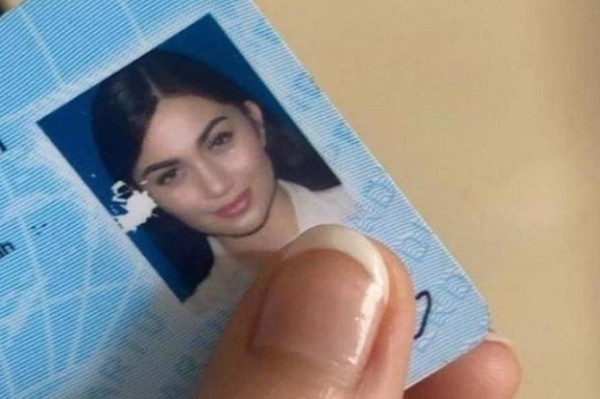 Ariel Tatum Unggah Foto KTP, Netizen Malah Curhat