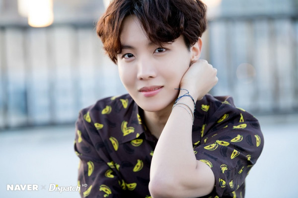6 Momen Suga Tak Hadir saat Konferensi Pers 'BE' BTS, Tapi Namanya Disebut dan Fotonya Muncul