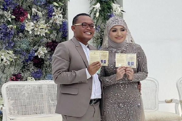 Putri Delina, Anak Sule yang Sempat Khawatir Punya Ibu Sambung