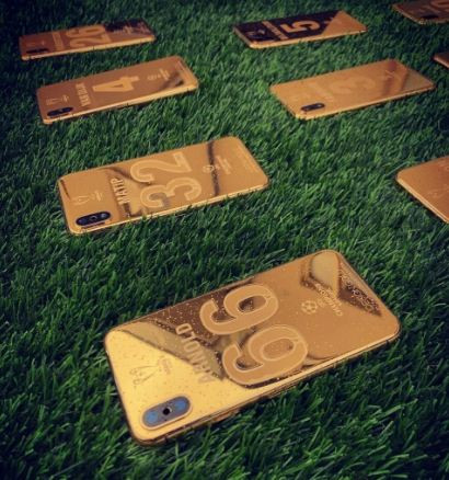 Ketika Messi, Conor McGregor Tergila-gila iPhone Emas 24 Karat
