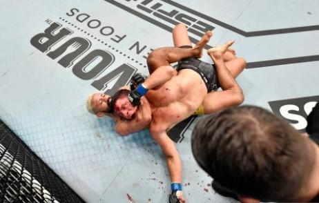 Kisah Deiveson Figueiredo: Dulu Ngojek, Tukang Batu, Kini Jawara UFC