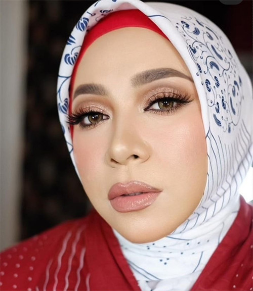 Wajah Tirus Melly Goeslaw Curi Perhatian, Netizen: Mirip Nikita Willy