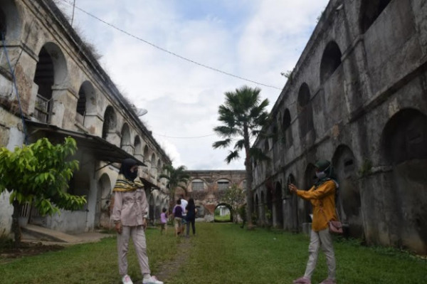 Kisah Tongggak Kayu Jati Penyangga Benteng Pendem, Diguncang Gempa Tetap Utuh