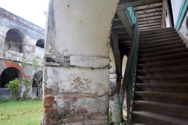 Kisah Tongggak Kayu Jati Penyangga Benteng Pendem, Diguncang Gempa Tetap Utuh