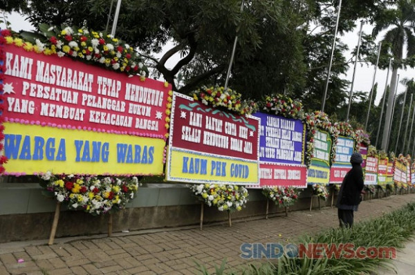 Kodam Jaya Dibanjiri Karangan Bunga, Yuk Intip dari Siapa dan Apa Saja Isinya