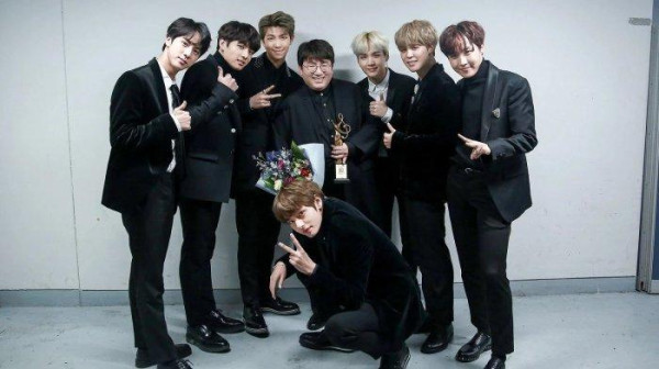 5 Momen BTS dan Bang Si Hyuk yang Bikin Hati Meleleh