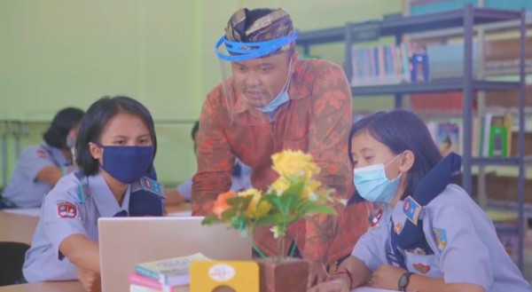 Guru Adalah Pahlawan Sepanjang Masa