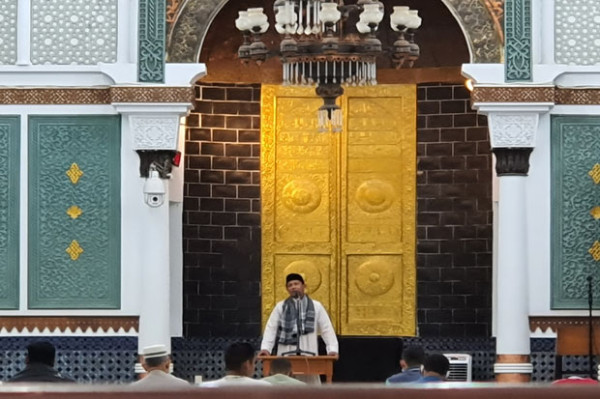 Menanti Fajar di Serambi Mekkah