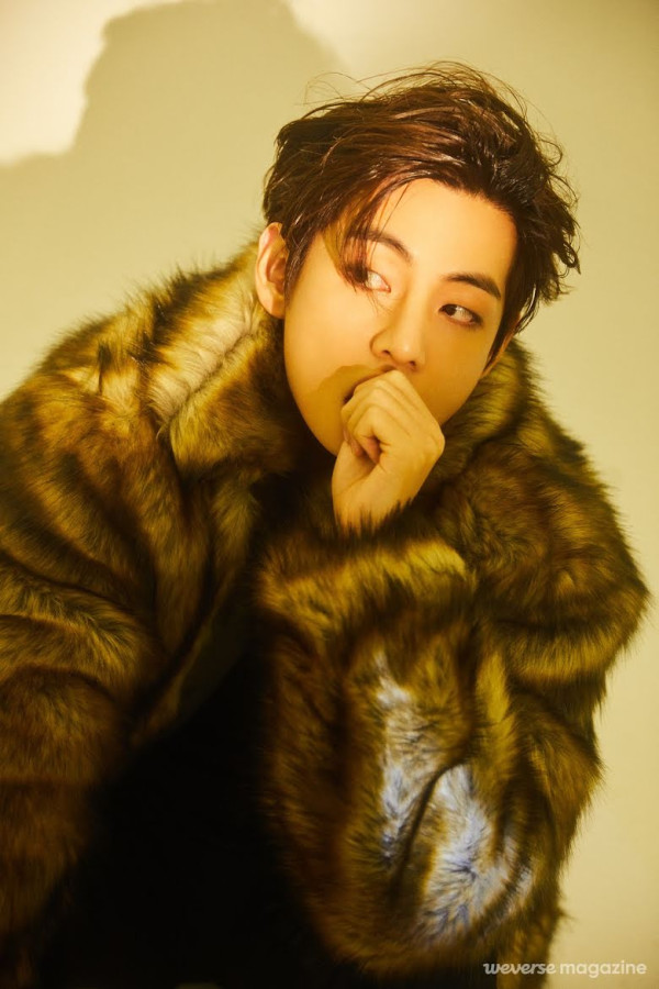 Foto-Foto V BTS Bak Model, Otomatis Bikin Terpesona!