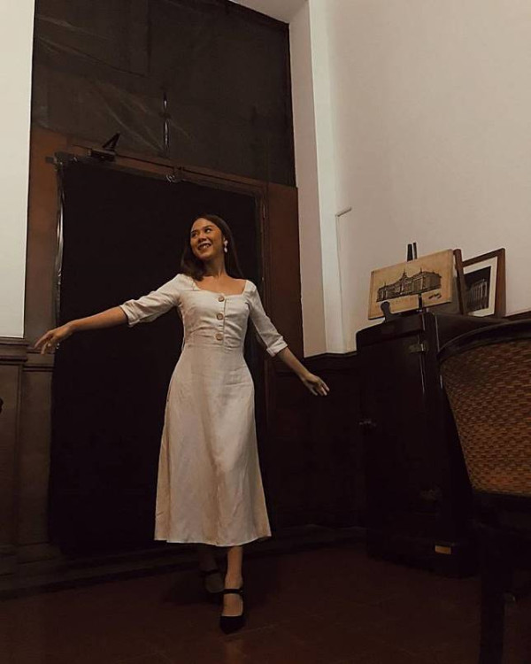 Kupas Makna Lagu-lagu dalam Album Nadin Amizah 'Selamat Ulang Tahun'